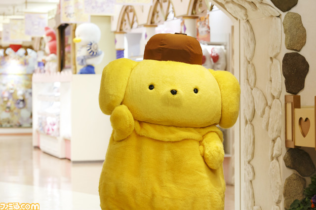 ポムポムプリンが決済機能付きフィギュア『きゃらぺいっ!』でお買いもの。かわいさの化身によるプロモーション映像の撮影現場レポート