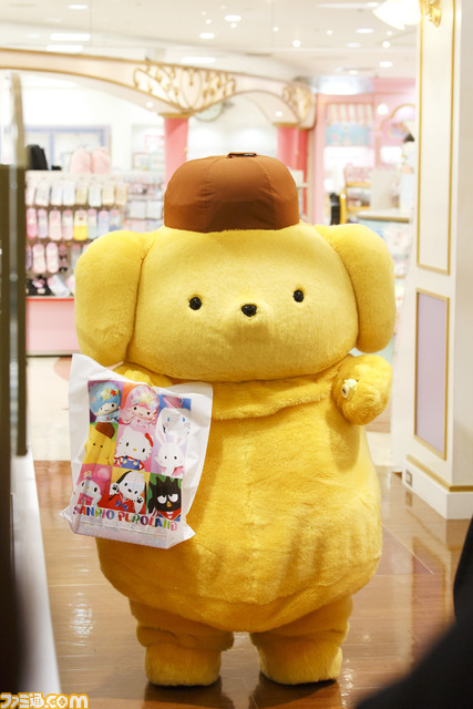 ポムポムプリンが決済機能付きフィギュア『きゃらぺいっ!』でお買いもの。かわいさの化身によるプロモーション映像の撮影現場レポート