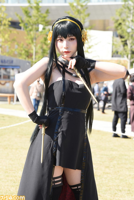 『チェンソーマン』マキマとレゼや『アズレン』エンタープライズ、『サイバーパンク エッジランナーズ』が何ともクール! “池袋ハロウィン2022”を沸かせた美麗コスプレイヤーたち【コスプレ写真30連発】