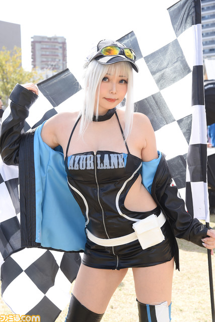 『チェンソーマン』マキマとレゼや『アズレン』エンタープライズ、『サイバーパンク エッジランナーズ』が何ともクール! “池袋ハロウィン2022”を沸かせた美麗コスプレイヤーたち【コスプレ写真30連発】