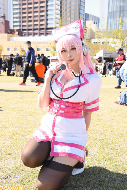 『チェンソーマン』マキマとレゼや『アズレン』エンタープライズ、『サイバーパンク エッジランナーズ』が何ともクール! “池袋ハロウィン2022”を沸かせた美麗コスプレイヤーたち【コスプレ写真30連発】