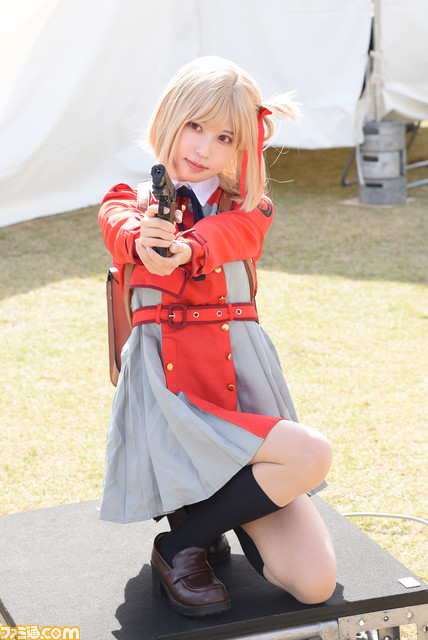 『チェンソーマン』マキマとレゼや『アズレン』エンタープライズ、『サイバーパンク エッジランナーズ』が何ともクール! “池袋ハロウィン2022”を沸かせた美麗コスプレイヤーたち【コスプレ写真30連発】