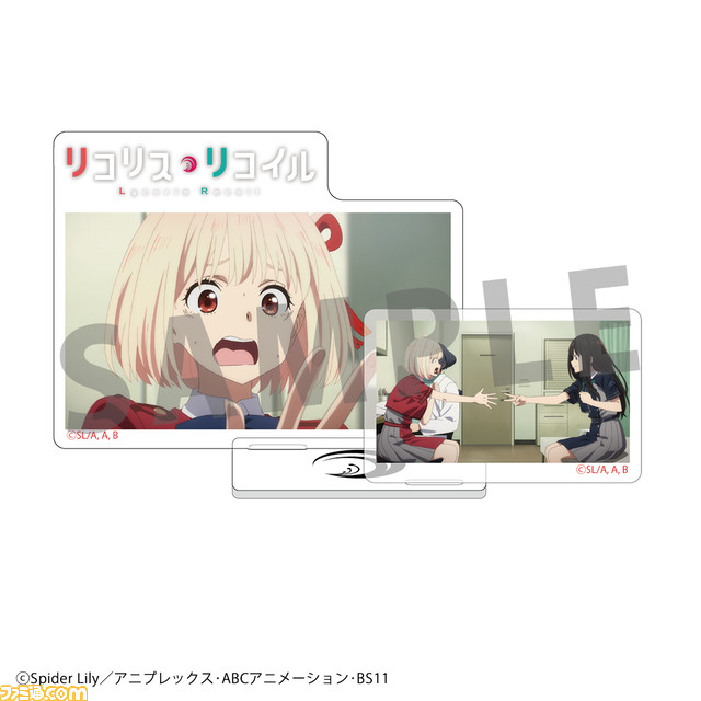 『リコリコ』限定ショップが全国のTSUTAYAで11月25日より開催。冬コーデの千束&たきなを配したアクリルフィギュアやダイカットステッカーが新登場