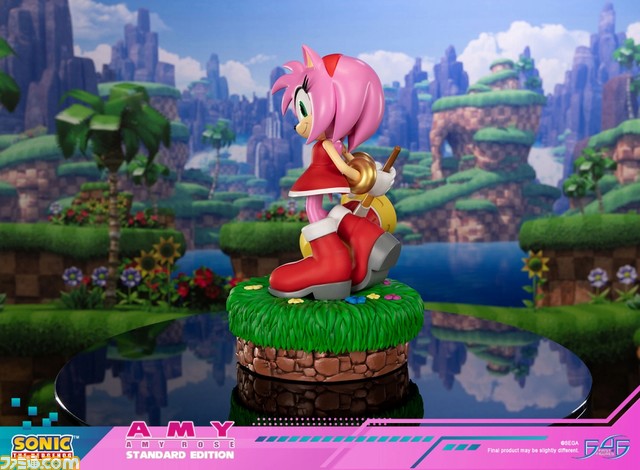 『ソニック』シリーズよりエミー・ローズがフィギュアになって登場。長いまつげとパッチリおめめ、ポップでキュートな衣装を完全再現