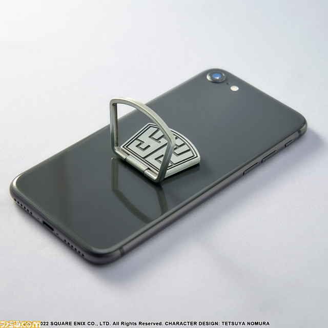 『FF』新作グッズが発売。各ナンバリングのイラストを使用したゲーミングマウスパッドやファイル、ポストカード、スマホリングがラインアップ