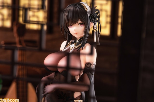 『アズールレーン』鎮海が黒チャイナドレス衣装でフィギュア化。限定特典としてアクリルフィギュアやA2クリアポスターが付属