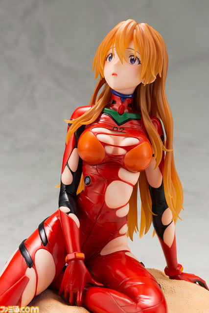 『エヴァ』渚で目を覚ましたアスカがフィギュア化。力の抜けた絶妙な表情や破れたプラグスーツを忠実に再現