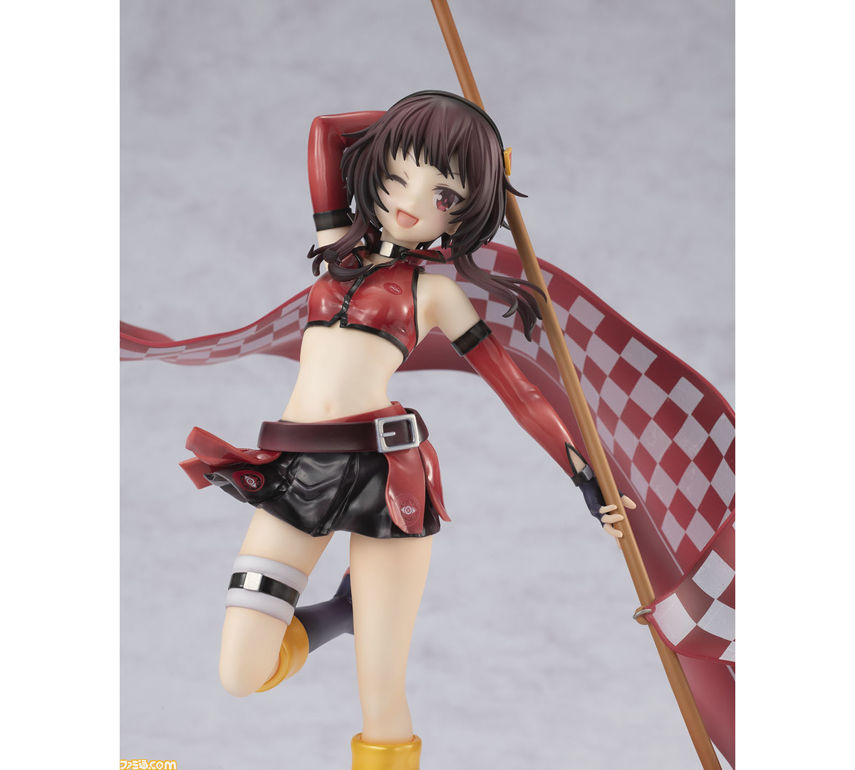 このすば』めぐみんがレースクイーン衣装でフィギュア化。紅魔族 このすば』めぐみんがレースクイーン衣装でフィギュア化。紅魔族