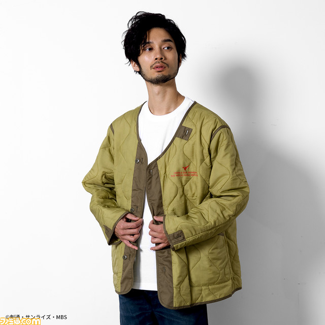 『機動戦士ガンダム 水星の魔女』と“MEI”がコラボしたアパレルグッズが登場。配色やデザインはアスティカシア高等専門学園をイメージ