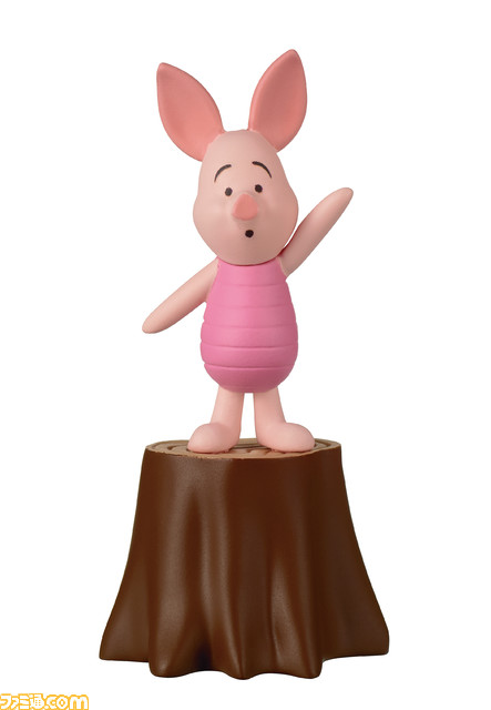 『くまのプーさん』の挨拶ポーズのフィギュアが1月中旬にガチャで発売。2体集めるとハイタッチをしているポーズになる！