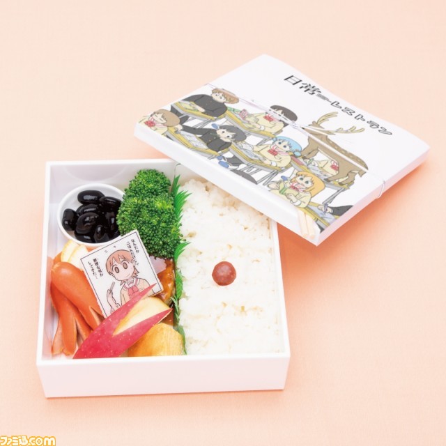 『日常』コラボカフェのメニューが公開。“強力のり”ティラミスパンケーキ、ちゃんみおスペシャルなどギャグシーン＆キャラをイメージしたフードが多数！