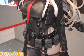 【NIKKE】ラピ等身大フィギュアが東京タワーに12/25まで展示中。お尻はもちろん、細部までこだわられた装飾に注目してほしい【ニケ】