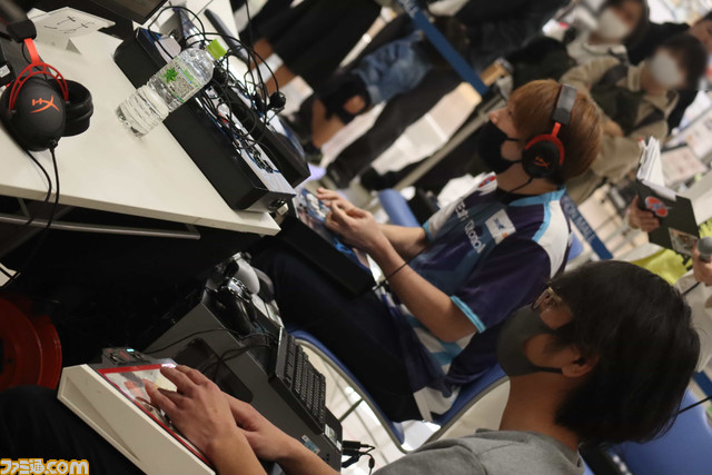 『スト5』SFLファン交流キャラバン in 愛知リポート。板橋ザンギエフ選手率いるコミュファ DetonatioNが集結。個別レクチャーや真剣勝負など、ファンとの交流の模様をお届け