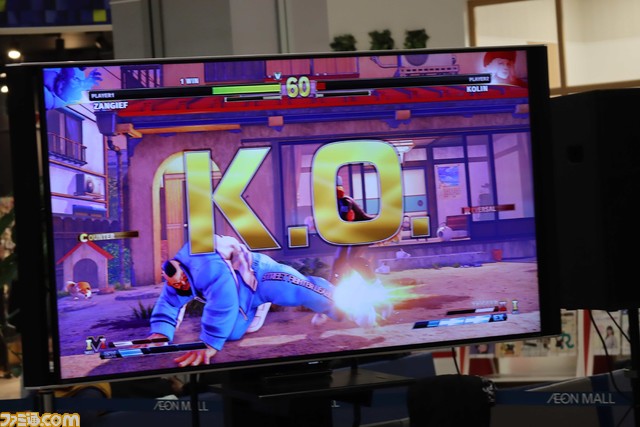 『スト5』SFLファン交流キャラバン in 愛知リポート。板橋ザンギエフ選手率いるコミュファ DetonatioNが集結。個別レクチャーや真剣勝負など、ファンとの交流の模様をお届け