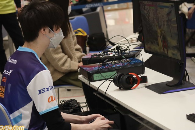 『スト5』SFLファン交流キャラバン in 愛知リポート。板橋ザンギエフ選手率いるコミュファ DetonatioNが集結。個別レクチャーや真剣勝負など、ファンとの交流の模様をお届け