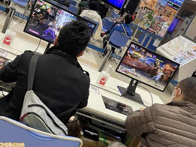 『スト5』SFLファン交流キャラバン in 愛知リポート。板橋ザンギエフ選手率いるコミュファ DetonatioNが集結。個別レクチャーや真剣勝負など、ファンとの交流の模様をお届け