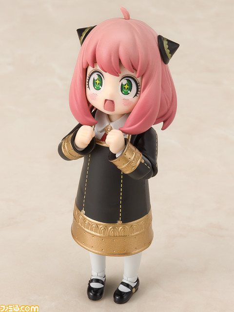 『スパイファミリー』アーニャが制服姿で可動フィギュア“S.H.Figuarts”に登場。多彩な交換表情パーツでアーニャらしさが全開!