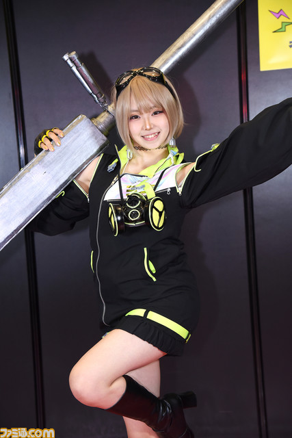 『チェンソーマン』『うる星やつら』からアメコミキャラまで! “東京コミコン2022”を沸かせたコスプレイヤーたち【コスプレ写真32連発】