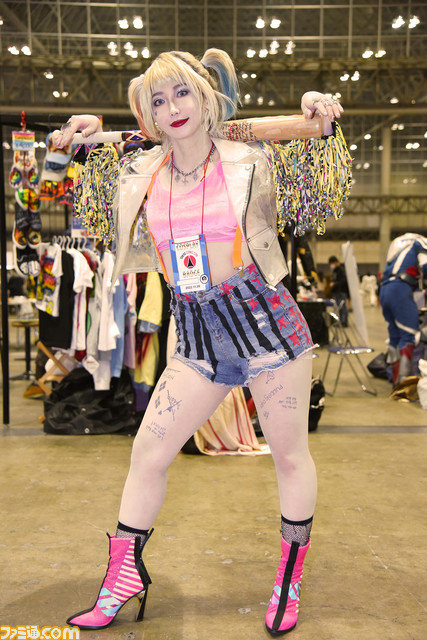 『チェンソーマン』『うる星やつら』からアメコミキャラまで! “東京コミコン2022”を沸かせたコスプレイヤーたち【コスプレ写真32連発】