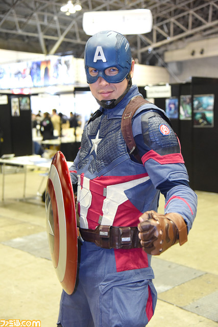 『チェンソーマン』『うる星やつら』からアメコミキャラまで! “東京コミコン2022”を沸かせたコスプレイヤーたち【コスプレ写真32連発】