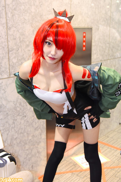 “コミケ101”がいよいよ開幕! 会場を彩る美麗レイヤーたちとコスプレの“トレンド”を大予想【コスプレ写真30連発】