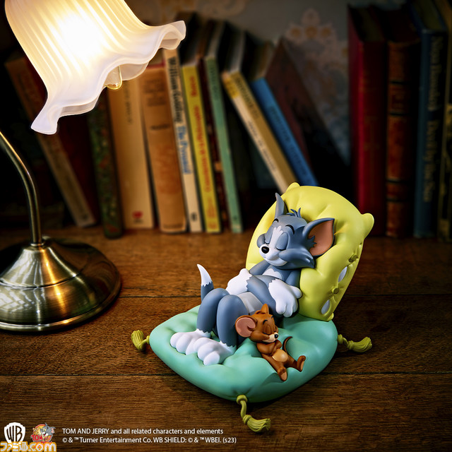 『トムとジェリー』一番くじが2月10日に発売。トムとジェリーがクッションで寄り添って眠るジオラマフィギュアがキュート