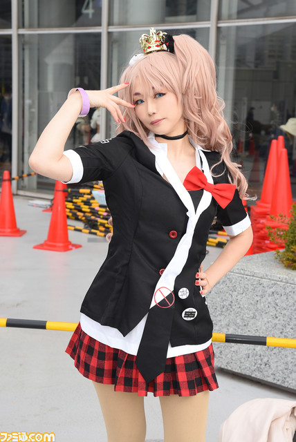 美麗コスプレ40連発! 『ヴァンパイア』モリガンから『2.5次元の誘惑』マジョ娘ヒロインまで、“コミケ101”を彩ったコスプレイヤー総まとめ