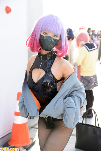 美麗コスプレ40連発! 『ヴァンパイア』モリガンから『2.5次元の誘惑』マジョ娘ヒロインまで、“コミケ101”を彩ったコスプレイヤー総まとめ