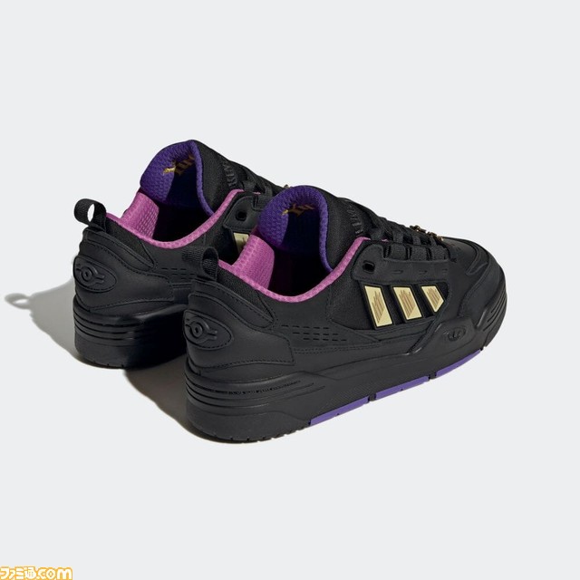 【新品未使用】adidas 遊戯王コラボ　スニーカー