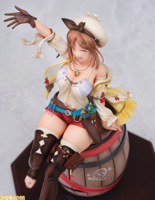 ライザのアトリエ ~常闇の女王と秘密の隠れ家~ ライザ 「アトリエ」シリーズ25周年記念ver. 1/7スケールフィギュア