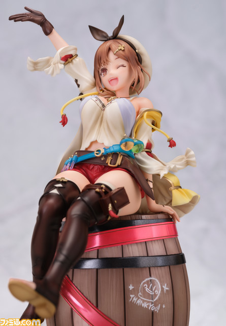 ライザのアトリエ ~常闇の女王と秘密の隠れ家~ ライザ 「アトリエ」シリーズ25周年記念ver. 1/7スケールフィギュア