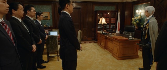 ギャル審神者とへし切長谷部たちがスクランブル交差点に!? 『映画刀剣乱舞-黎明-』場面写真公開