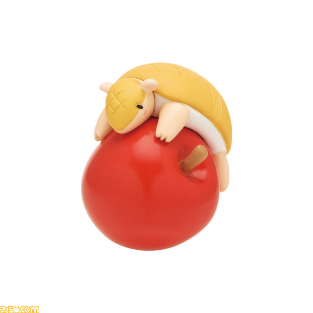 『吸血鬼すぐ死ぬ』ジョンがかわいいカプセルトイになって2月28日より発売。大好きな甘いものに囲まれた幸せそうな姿が魅力的！