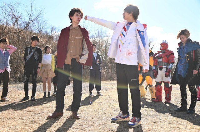 Vシネクスト『暴太郎戦隊ドンブラザーズVSゼンカイジャー』5月3日より期間限定上映が決定。ドンブラザーズ解散、柏餅王ゾックスの君臨など危機が押し寄せる…！