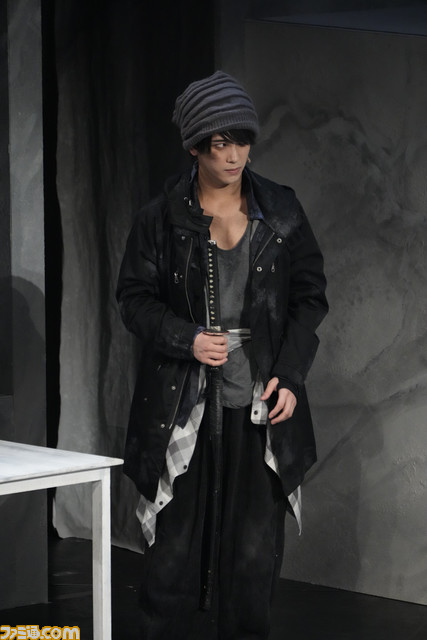 ヨコオタロウ氏原作・脚本『爆剣 〜東京転生死合・再戦〜』ゲネプロリポート。“再戦”という機会にしか味わえない舞台上の熱いシーンの数々を写真でお裾分け