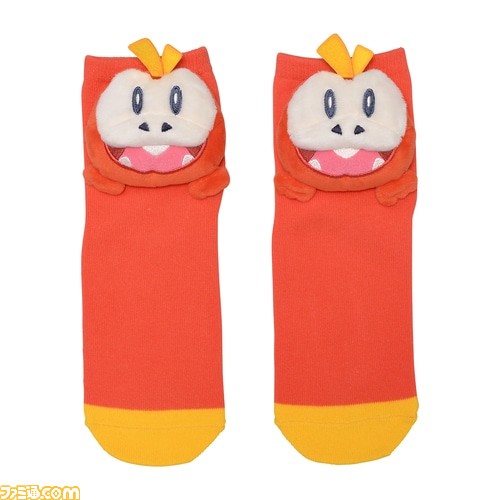 『ポケモン』ソックスの新しい柄がポケモンセンターオンラインに登場。ニャオハのマスコット付きソックスがかわいい！