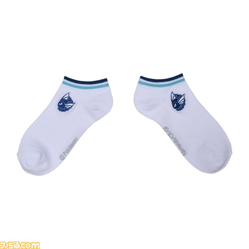 『ポケモン』ソックスの新しい柄がポケモンセンターオンラインに登場。ニャオハのマスコット付きソックスがかわいい！