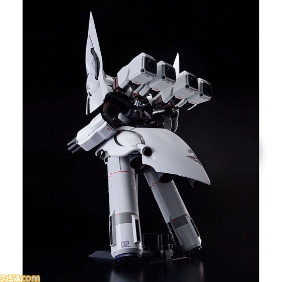 HG 1/144 IIネオ・ジオング（ナラティブVer.）【再販】【3