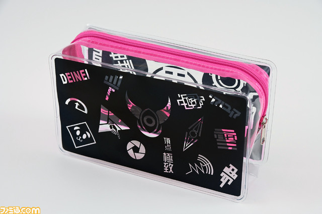 『超探偵事件簿 レインコード』ファミ通DXパックが好評予約受付中！ ぬいぐるみマスコットやTシャツ、アクリルパネルなど豪華グッズを現物写真とともに紹介