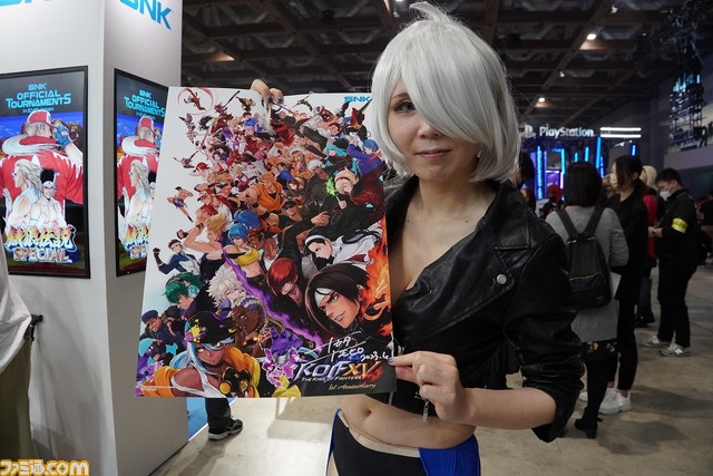 『KOF15』のメインイラストレーター・ナカタ トモヒロ氏のサイン会が開催！ 作品へのこだわりが聞けたインタビューも掲載