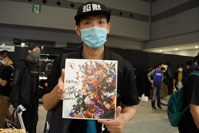 『KOF15』のメインイラストレーター・ナカタ トモヒロ氏のサイン会が開催！ 作品へのこだわりが聞けたインタビューも掲載