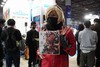 『KOF15』のメインイラストレーター・ナカタ トモヒロ氏のサイン会が開催！ 作品へのこだわりが聞けたインタビューも掲載
