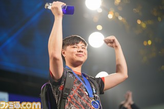 『KOF15』優勝はシャオハイ選手。"勝利の鍵は京とクロ―ネン"！激動の2日間を写真とともに振り返る