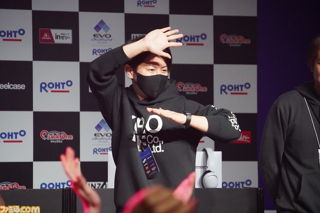 『KOF15』優勝はシャオハイ選手。"勝利の鍵は京とクロ―ネン"！激動の2日間を写真とともに振り返る