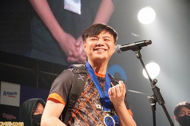 『KOF15』優勝はシャオハイ選手。"勝利の鍵は京とクロ―ネン"！激動の2日間を写真とともに振り返る