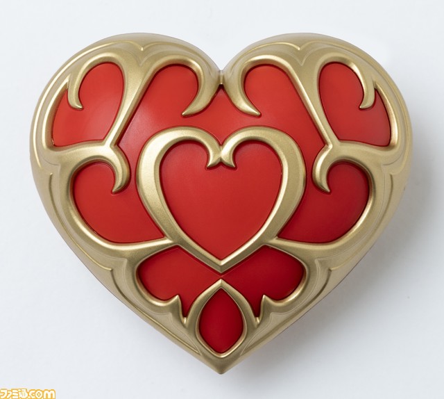 『ゼルダの伝説』ハートの器がライトになって登場。全国の書店などで5月8日より発売。ゲームのように赤く光るが、宙には浮かばない