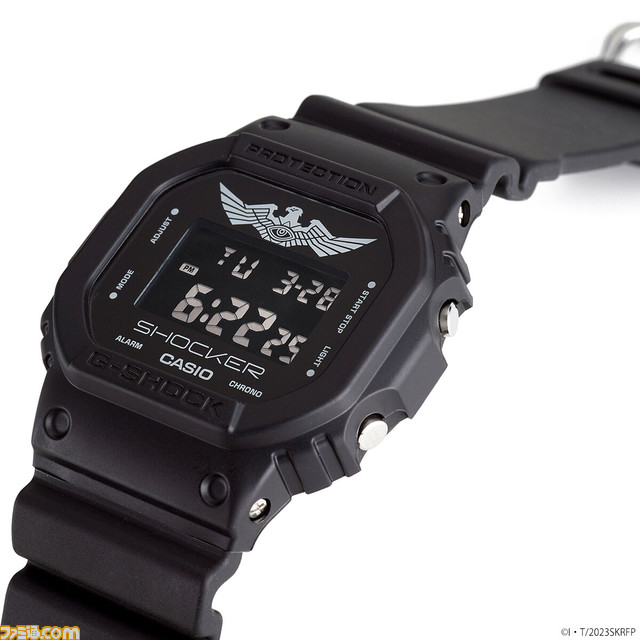 映画『シン・仮面ライダー』ショッカーモデルのG-SHOCKが登場したが……在庫完売。文字盤にはエンブレムを施し、液晶やバンドは構成員をイメージする黒で統一