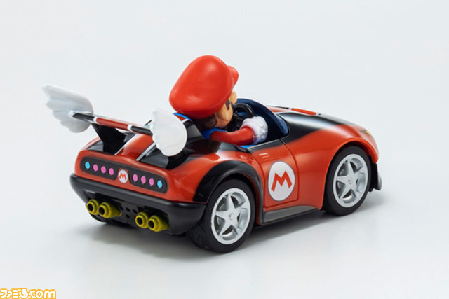 『マリオカート』ミニカーが全国のファミリーマートで4月20日より発売。マリオはG-フォース、ワイルドスター、Pウイングの3種で登場