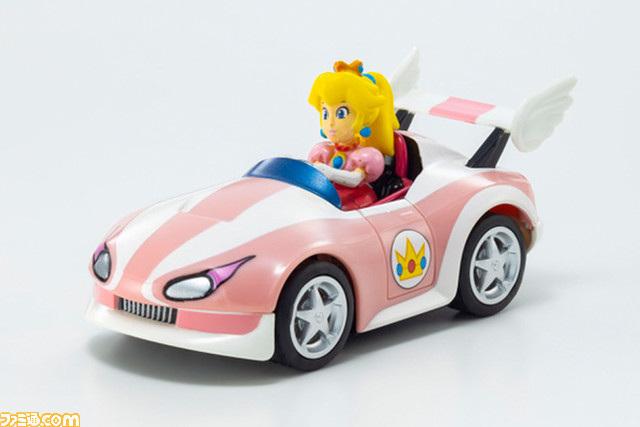 『マリオカート』ミニカーが全国のファミリーマートで4月20日より発売。マリオはG-フォース、ワイルドスター、Pウイングの3種で登場