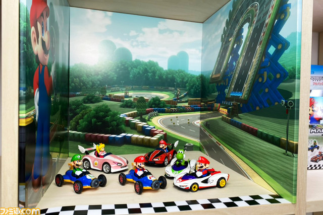『マリオカート』ミニカーが全国のファミリーマートで4月20日より発売。マリオはG-フォース、ワイルドスター、Pウイングの3種で登場